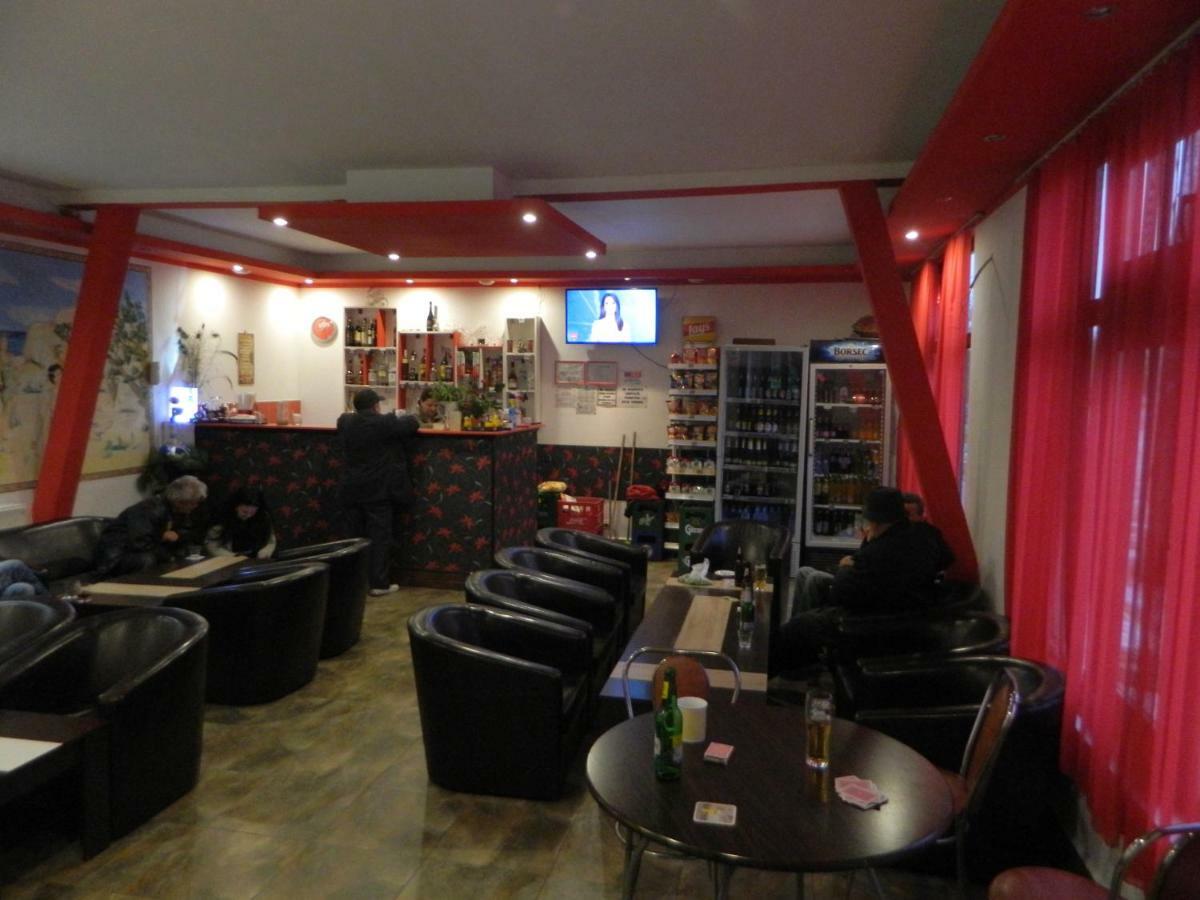 Hotel Hobby Hunedoara Exterior foto
