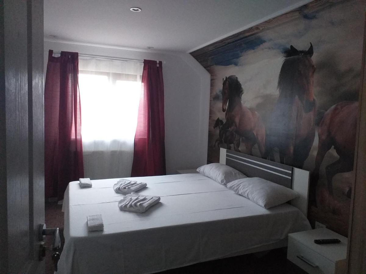 Hotel Hobby Hunedoara Exterior foto